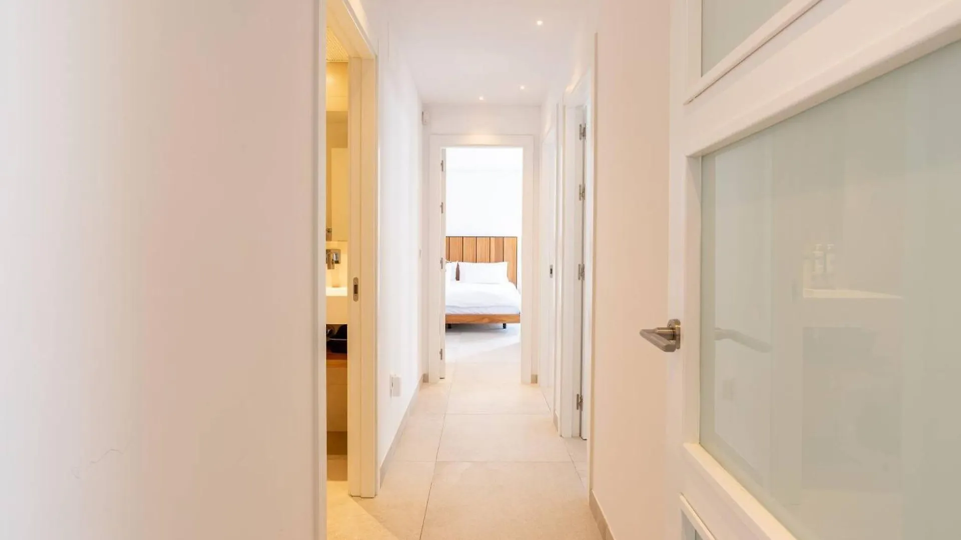 La Quinta 3 Bedroom Ultra Modern Apartment With Private Hot Tub Malaga Spain