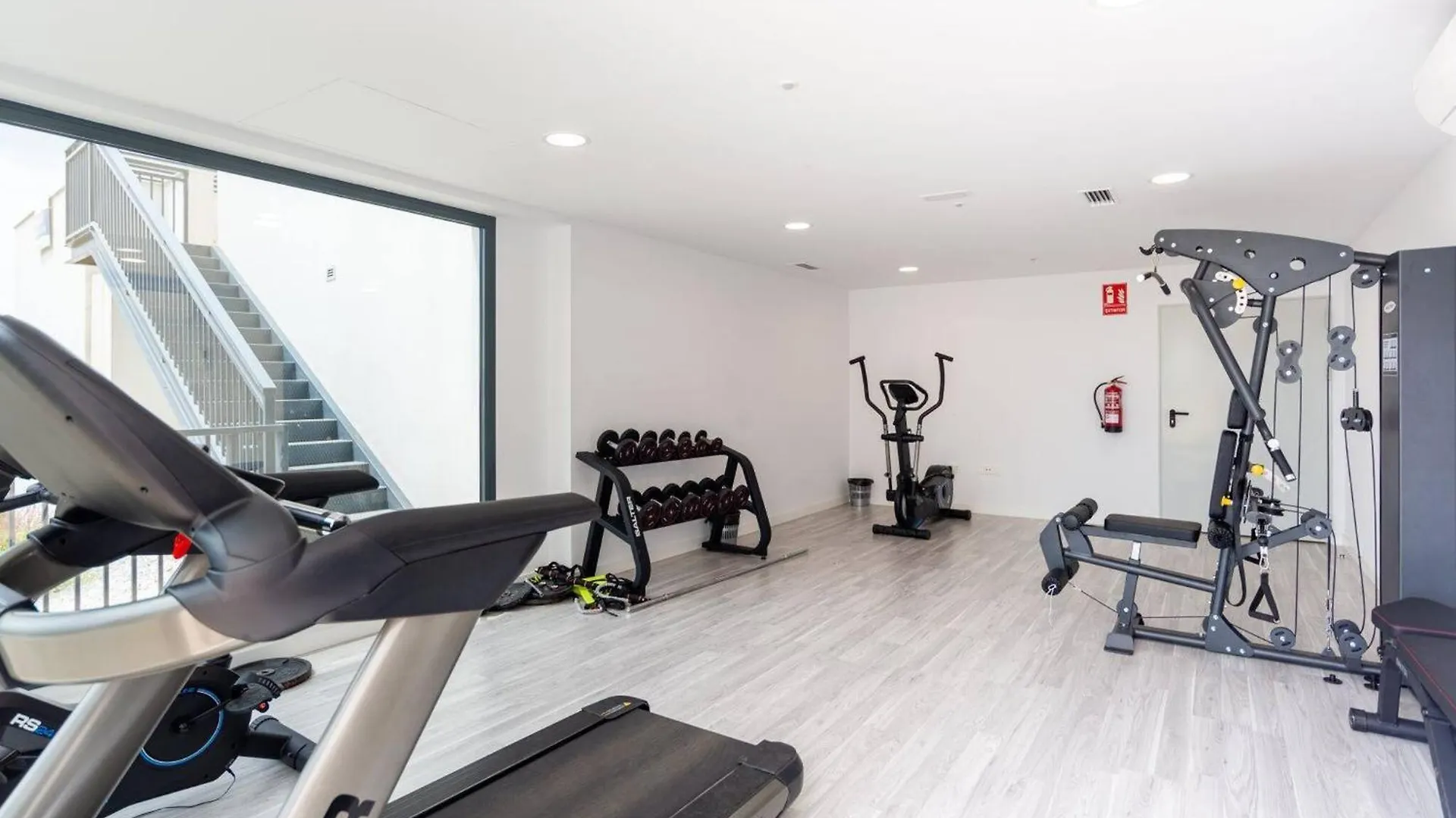 La Quinta 3 Bedroom Ultra Modern Apartment With Private Hot Tub Malaga 0*,  Spain