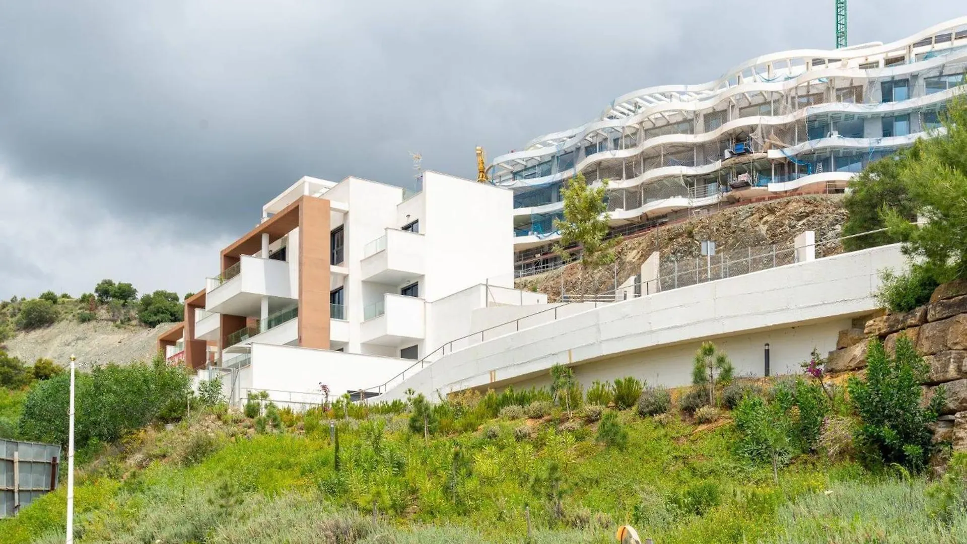 La Quinta 3 Bedroom Ultra Modern Apartment With Private Hot Tub Malaga