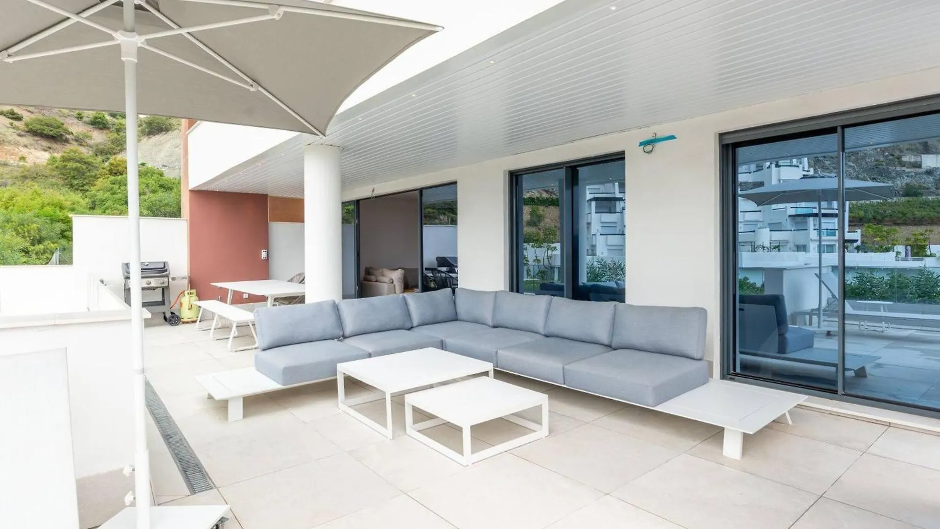 La Quinta 3 Bedroom Ultra Modern Apartment With Private Hot Tub Malaga Spain